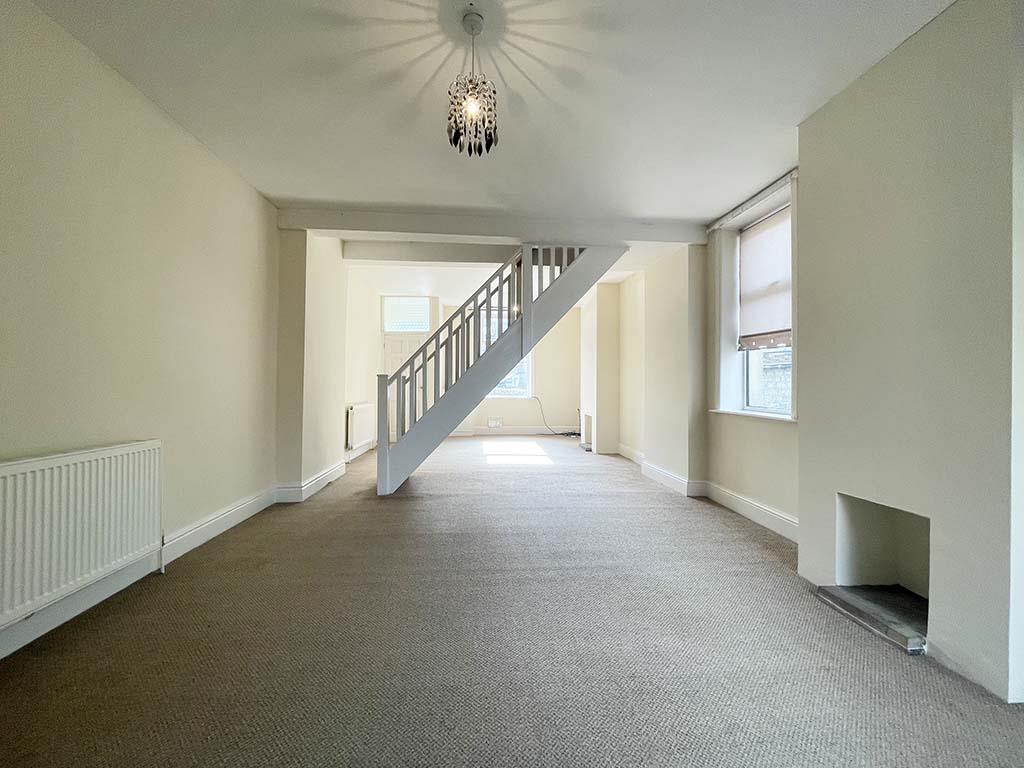 2 bedroom end terrace house SSTC in Barnoldswick - IMG_6058.jpg